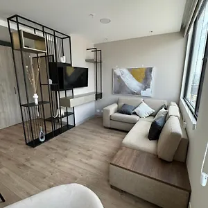 Urban Chic Departamento En La Shyris Quito